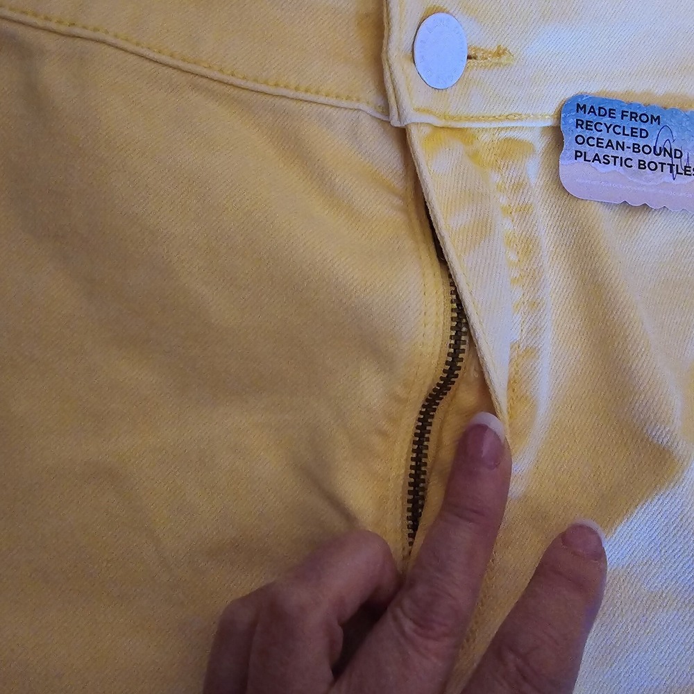 Lane Bryant NWT Women Signature Fit Plus Yellow Denim Shorts Sz34-36 recycle $70 - Picture 11 of 14